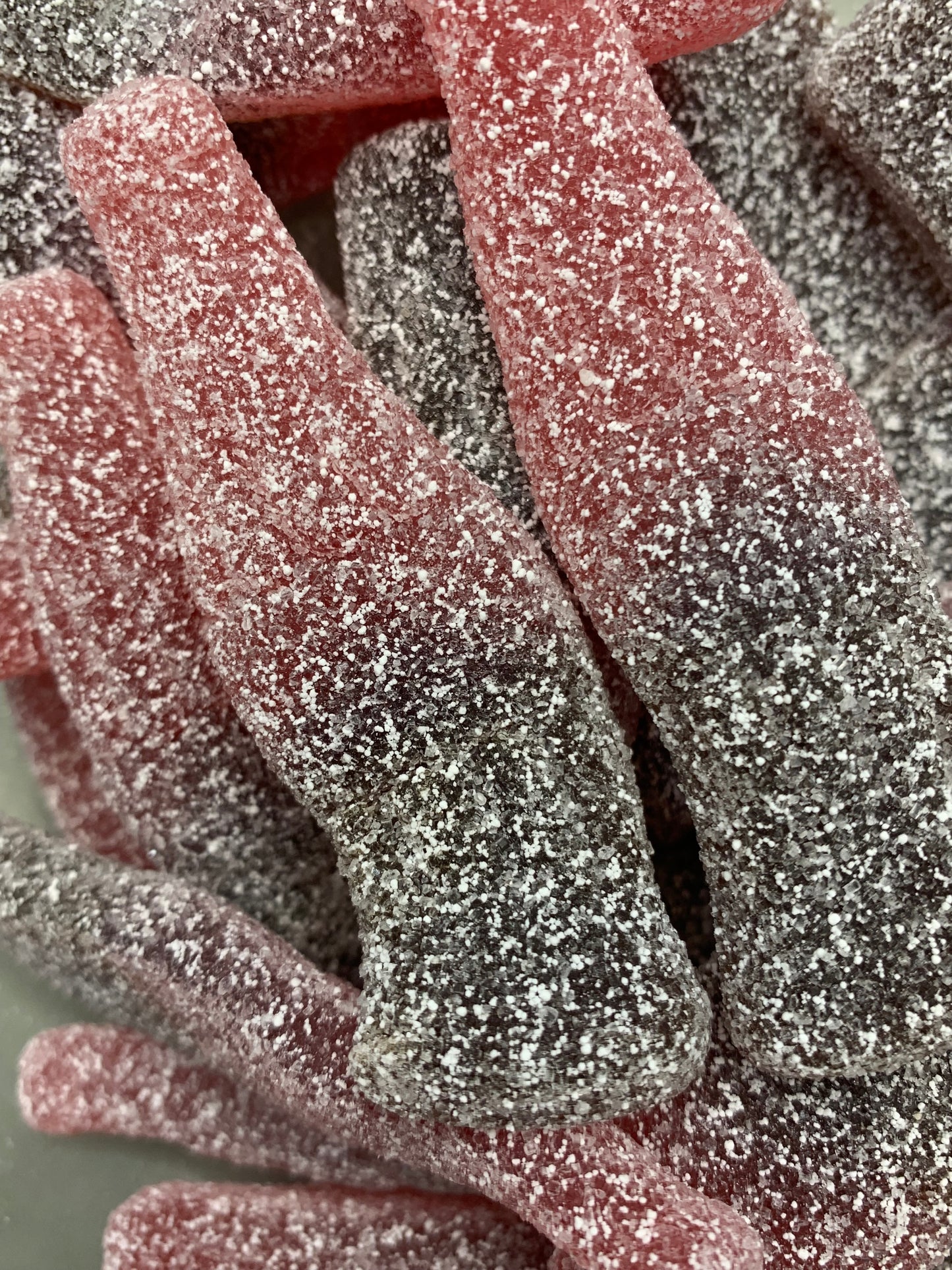 Giant cherry cola bottles 100g
